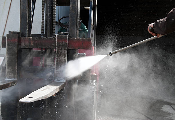 Best Rust Removal  in Herrin, IL